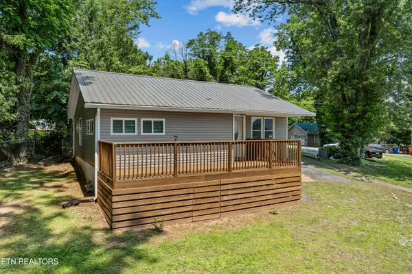 Oak Ridge, TN 37830,118 Walker LN