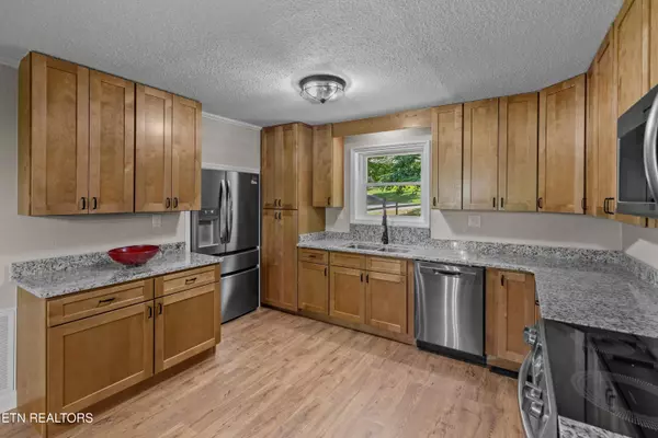 Jefferson City, TN 37760,627 Heather Brook CIR