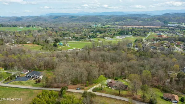 Knoxville, TN 37920,0 Topside Rd