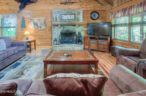 Pigeon Forge, TN 37863,3529 Peggy LN