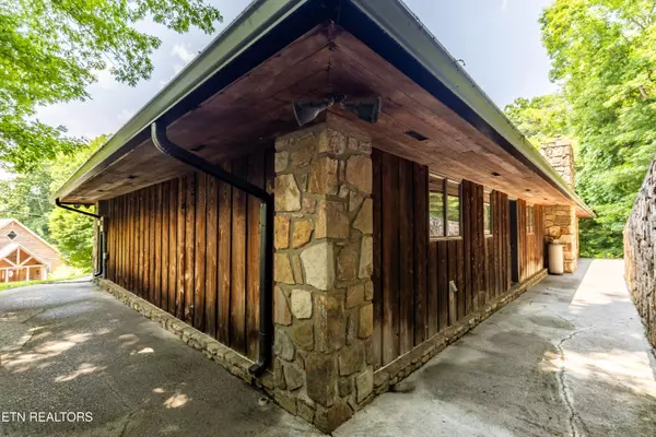 Maryville, TN 37804,3837 Twin Island DR