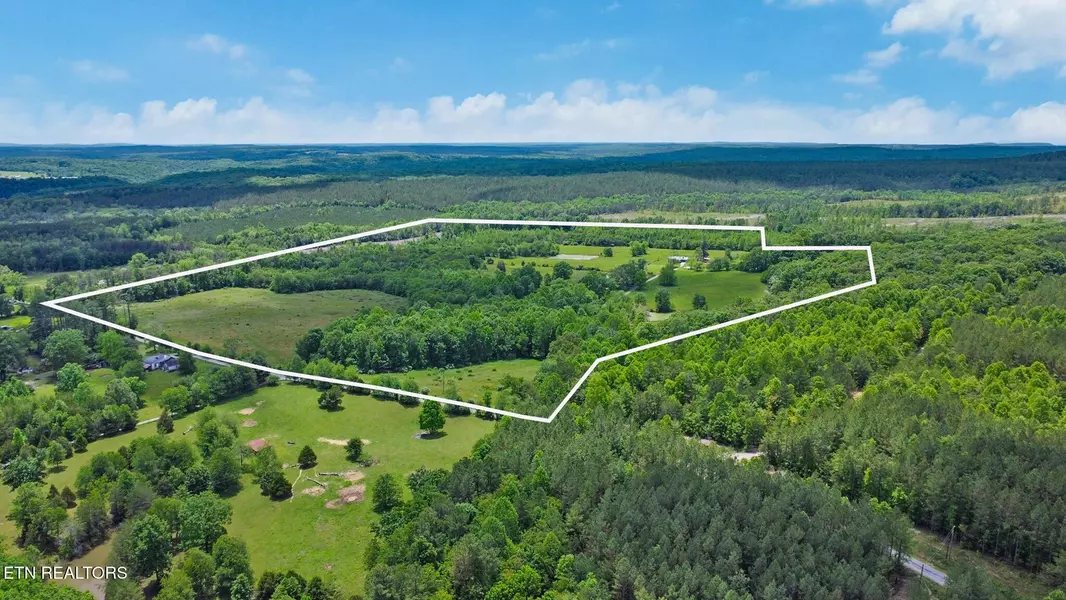 1038 Newton Lane, 89 Acres, Crossville, TN 38572