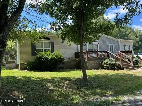 Jonesville, VA 24263,517 Collins Rd