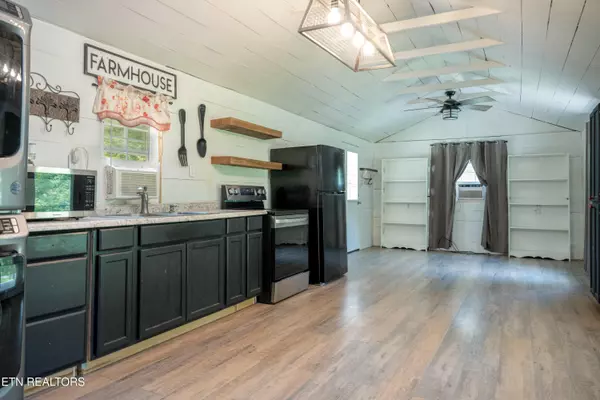 Decatur, TN 37322,382 Carolyn LN