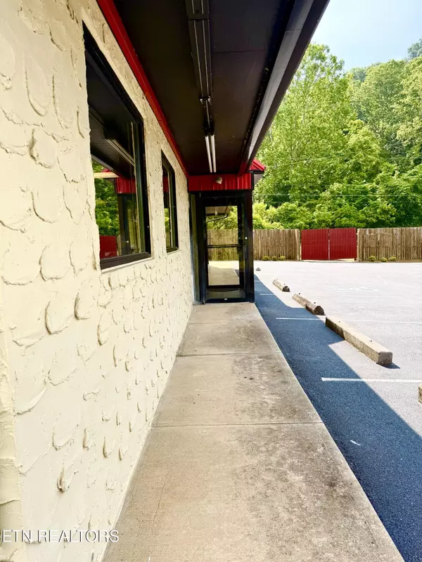 Pennington Gap, VA 24277,145 Dollar DR