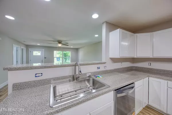 Knoxville, TN 37914,2742 Wilson Avenue