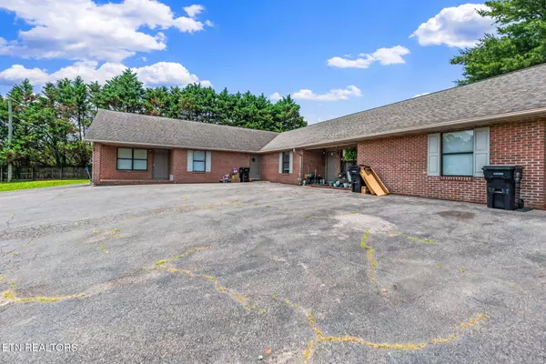 Seymour, TN 37865,2249 Hardin LN