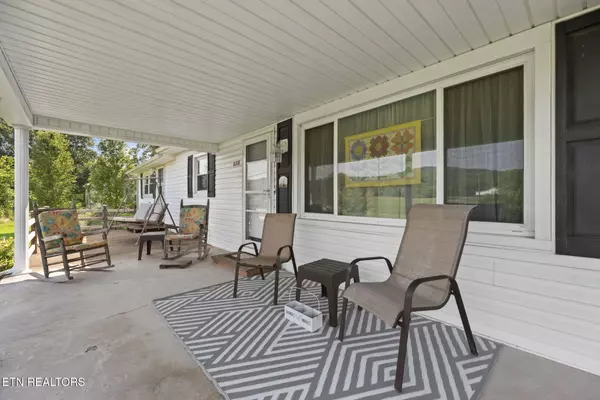 Corryton, TN 37721,8318 Clapps Chapel Rd