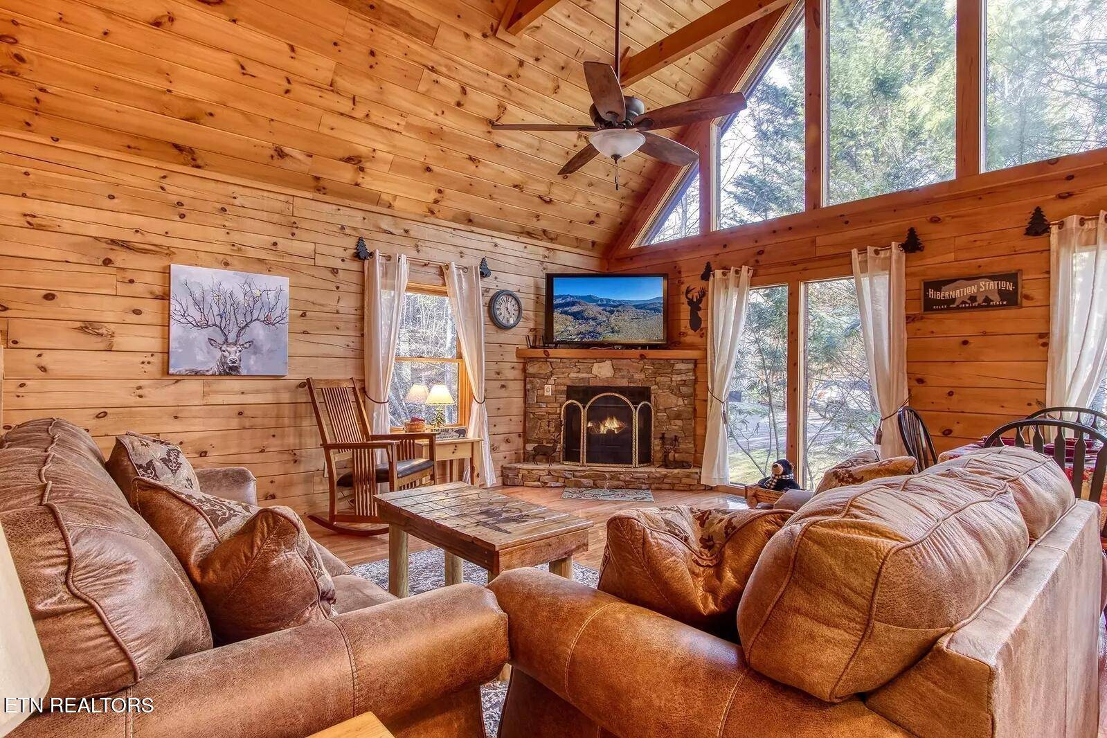 Gatlinburg, TN 37738,704 Yona Trail WAY