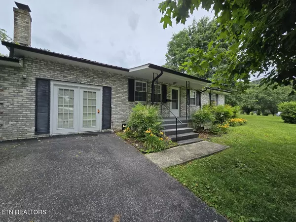 Oneida, TN 37841,114 Verdun Rd