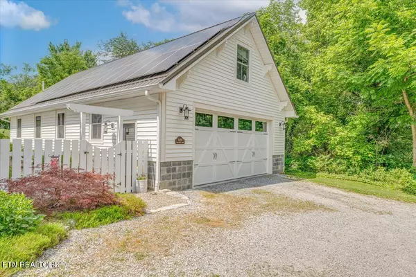 Cumberland Gap, TN 37724,1029 Providence Rd