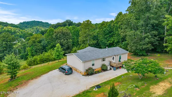 Madisonville, TN 37354,217 Countryside LN