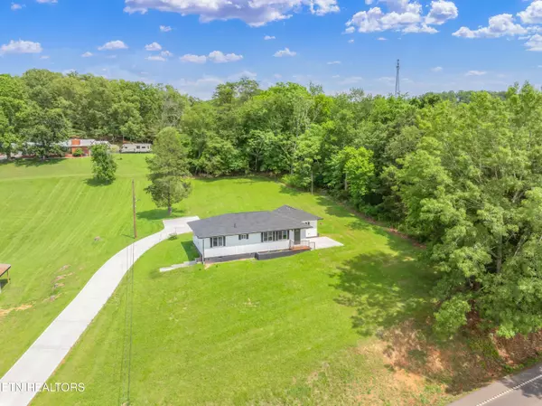 1218 Kentucky St, Kingston, TN 37763
