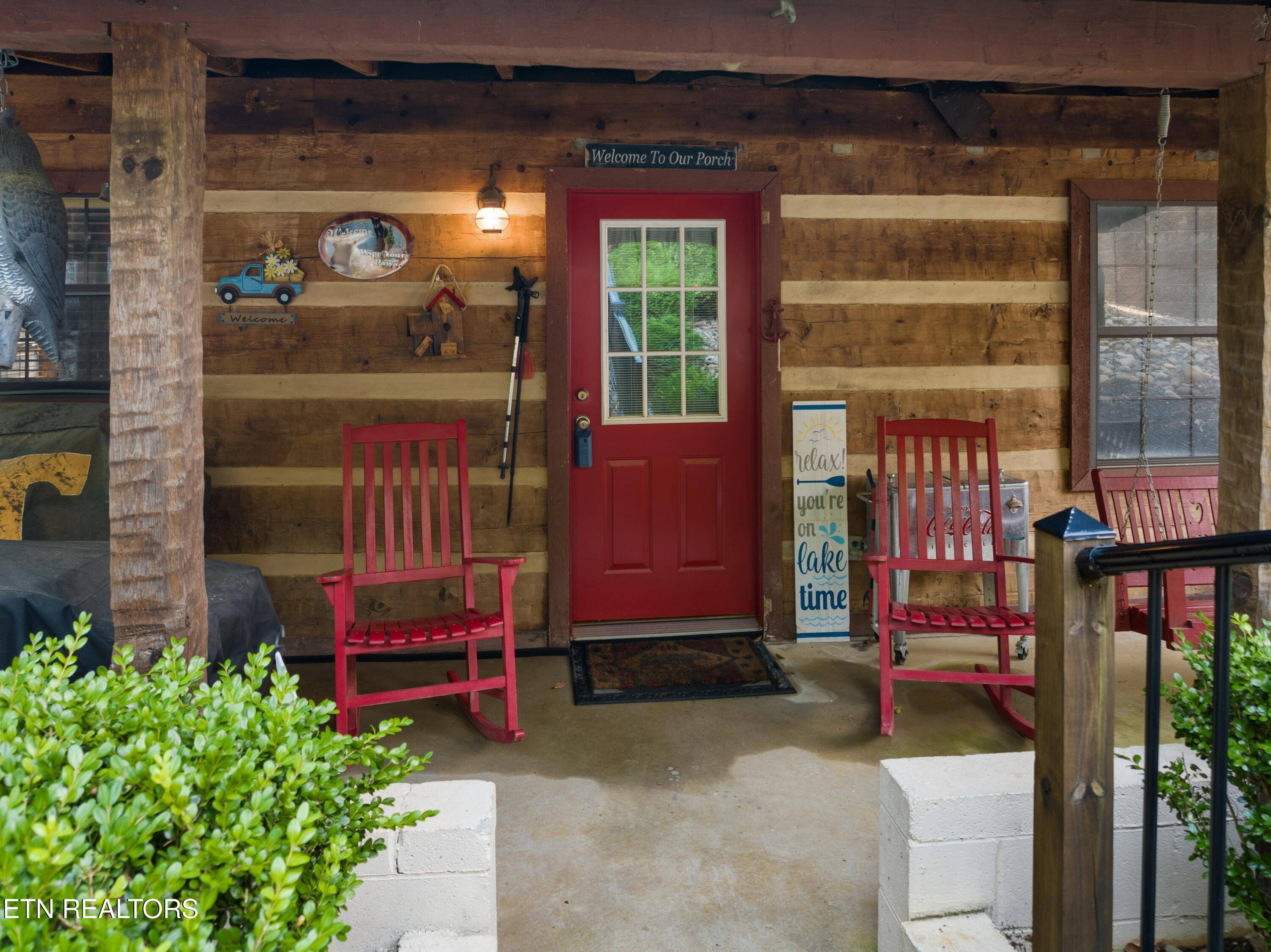 Dandridge, TN 37725,1055 Dean CIR