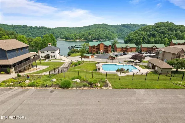 Caryville, TN 37714,140 Broadleaf LN #100