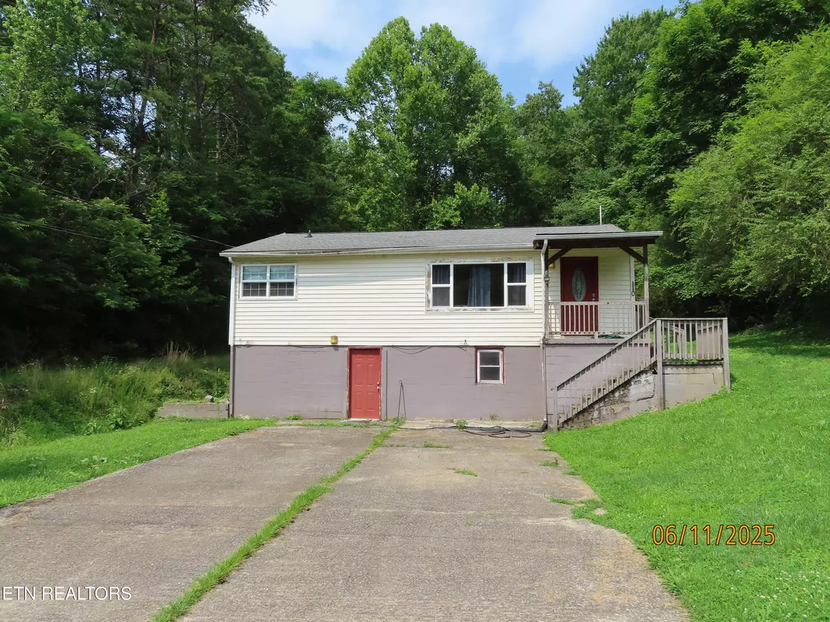 Oakdale, TN 37829,110 Dale Rd