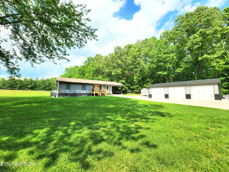 874 End Rd, Rockwood, TN 37854