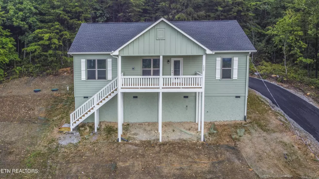 2609 Mountain Blvd, Sevierville, TN 37876