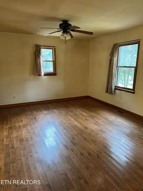 Rockwood, TN 37854,522 N Kingston Ave Ave