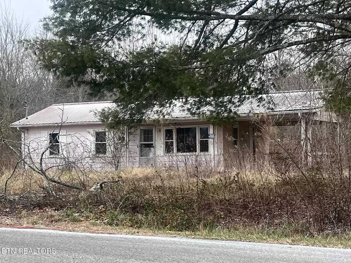 Lancing, TN 37770,332 Ridge Rd
