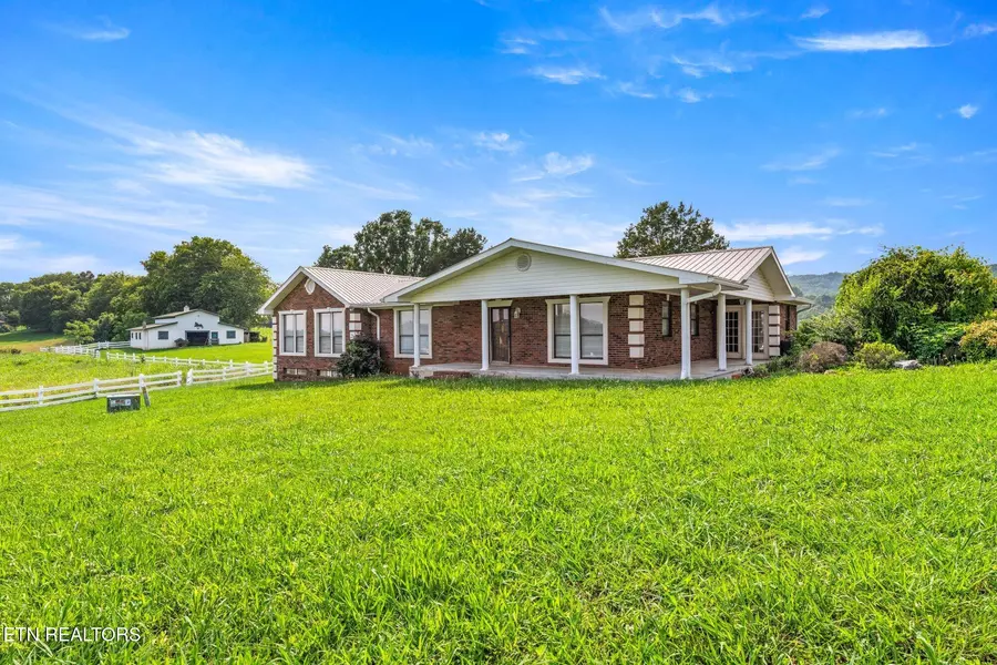 345 Thompson Rd, Madisonville, TN 37354