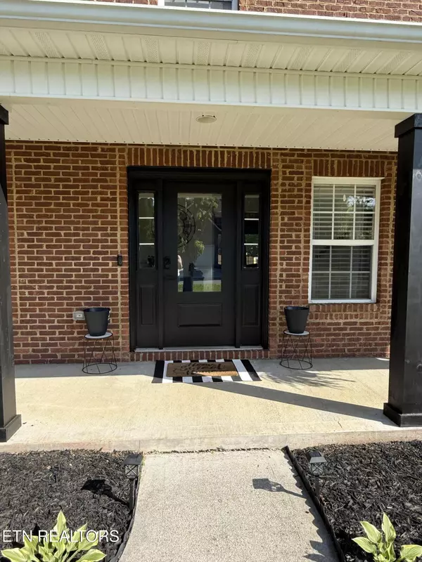 Clinton, TN 37716,140 Elizabethton WAY