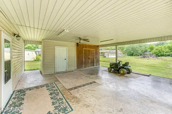 Spring City, TN 37381,225 Spring St