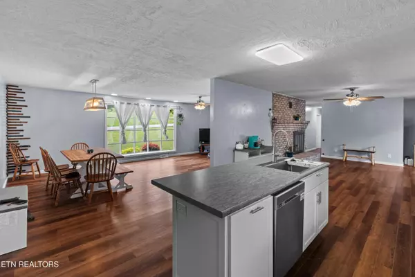 Jefferson City, TN 37760,506 Gaye DR