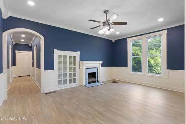 Jellico, TN 37762,430 Cumberland Ave