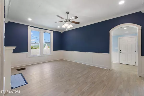 Jellico, TN 37762,430 Cumberland Ave