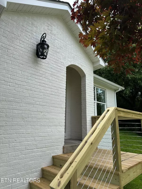 Rocky Top, TN 37769,573 Briceville Hwy