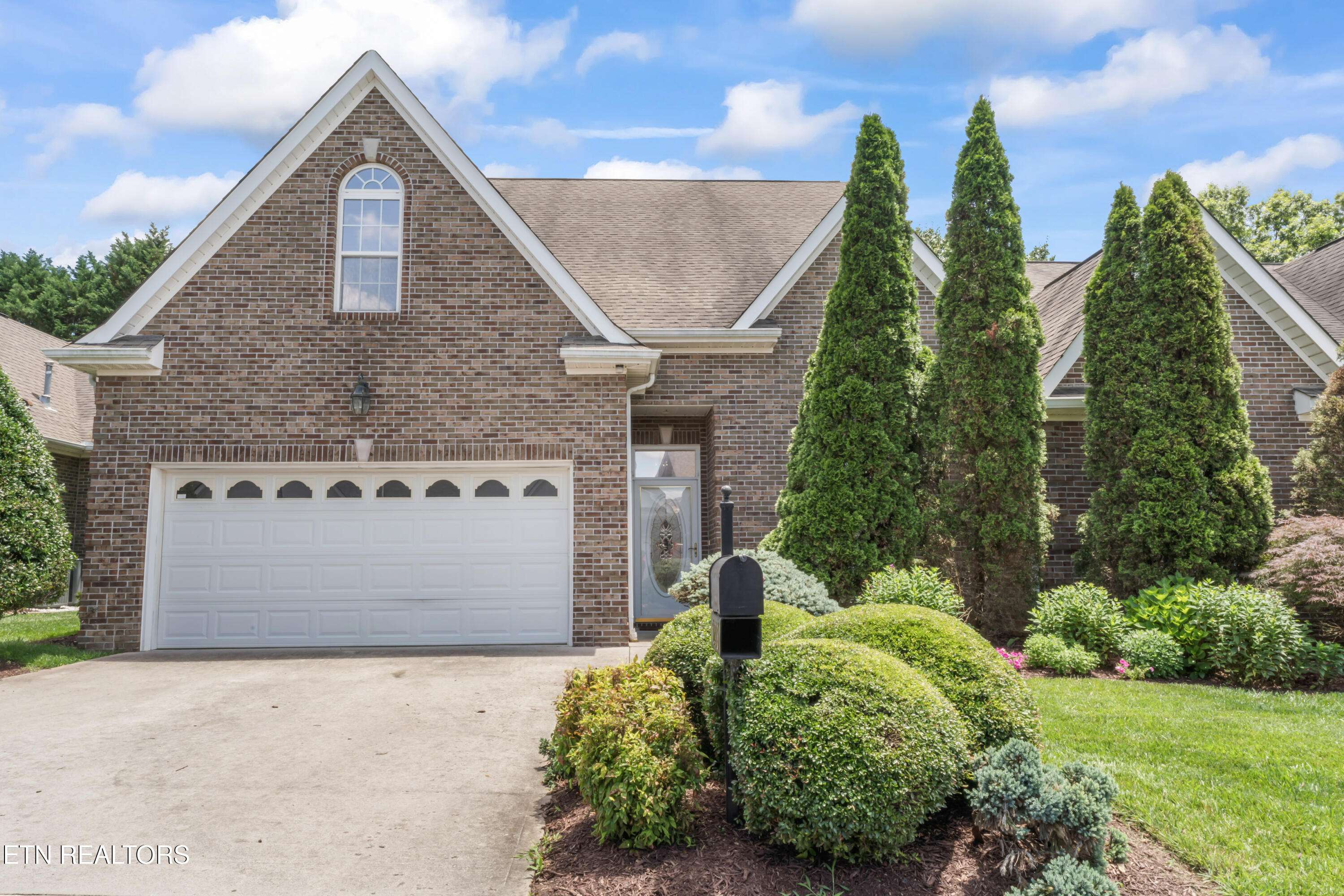 Knoxville, TN 37918,5216 Tazewell Pointe WAY