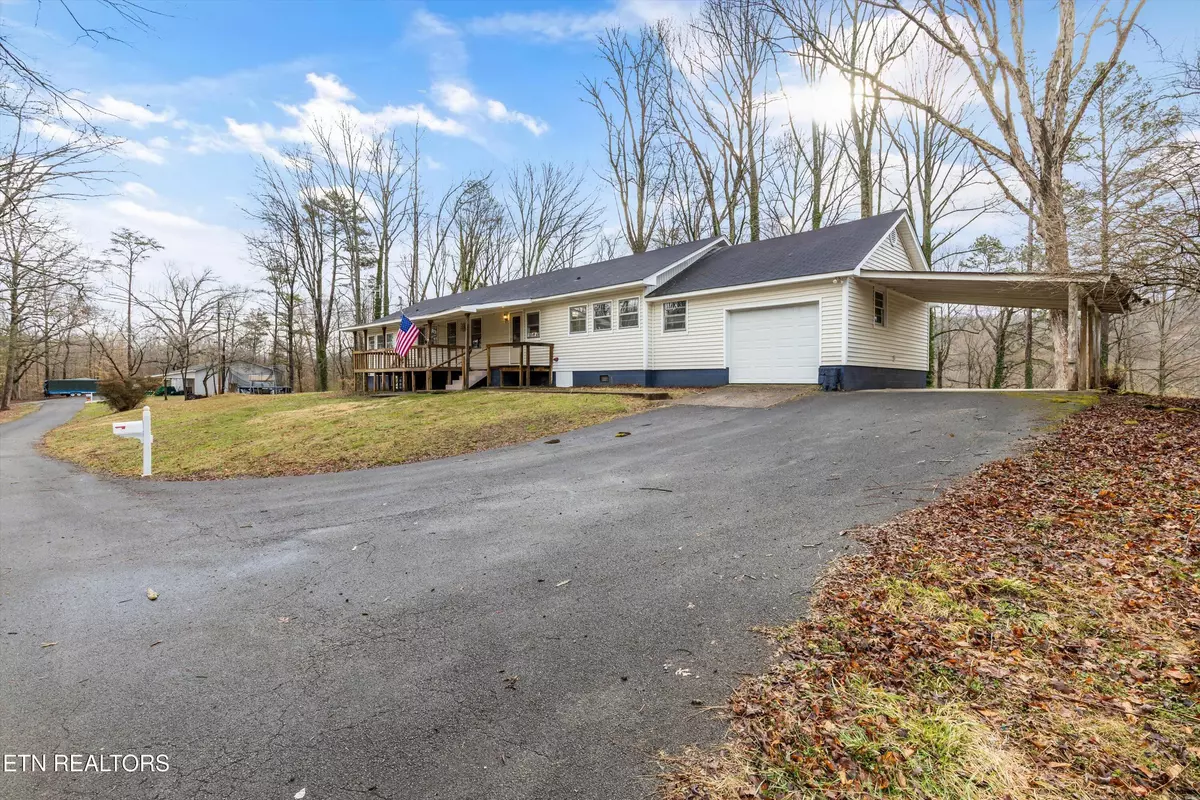 Clinton, TN 37716,231 Donald LN