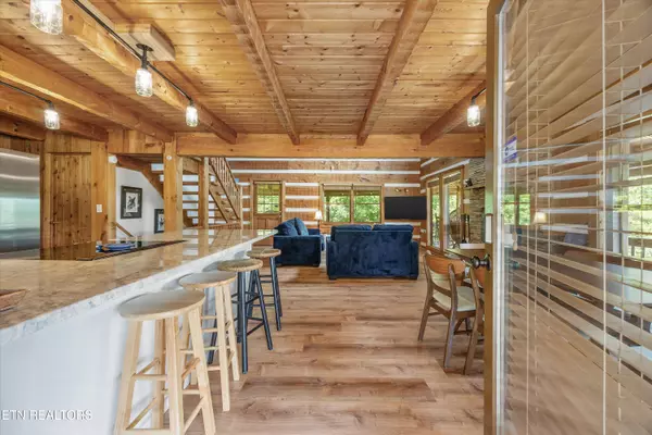 Sevierville, TN 37876,725 Driftwood CIR