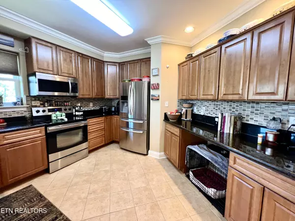 Dandridge, TN 37725,1283 Highway 139 #406C