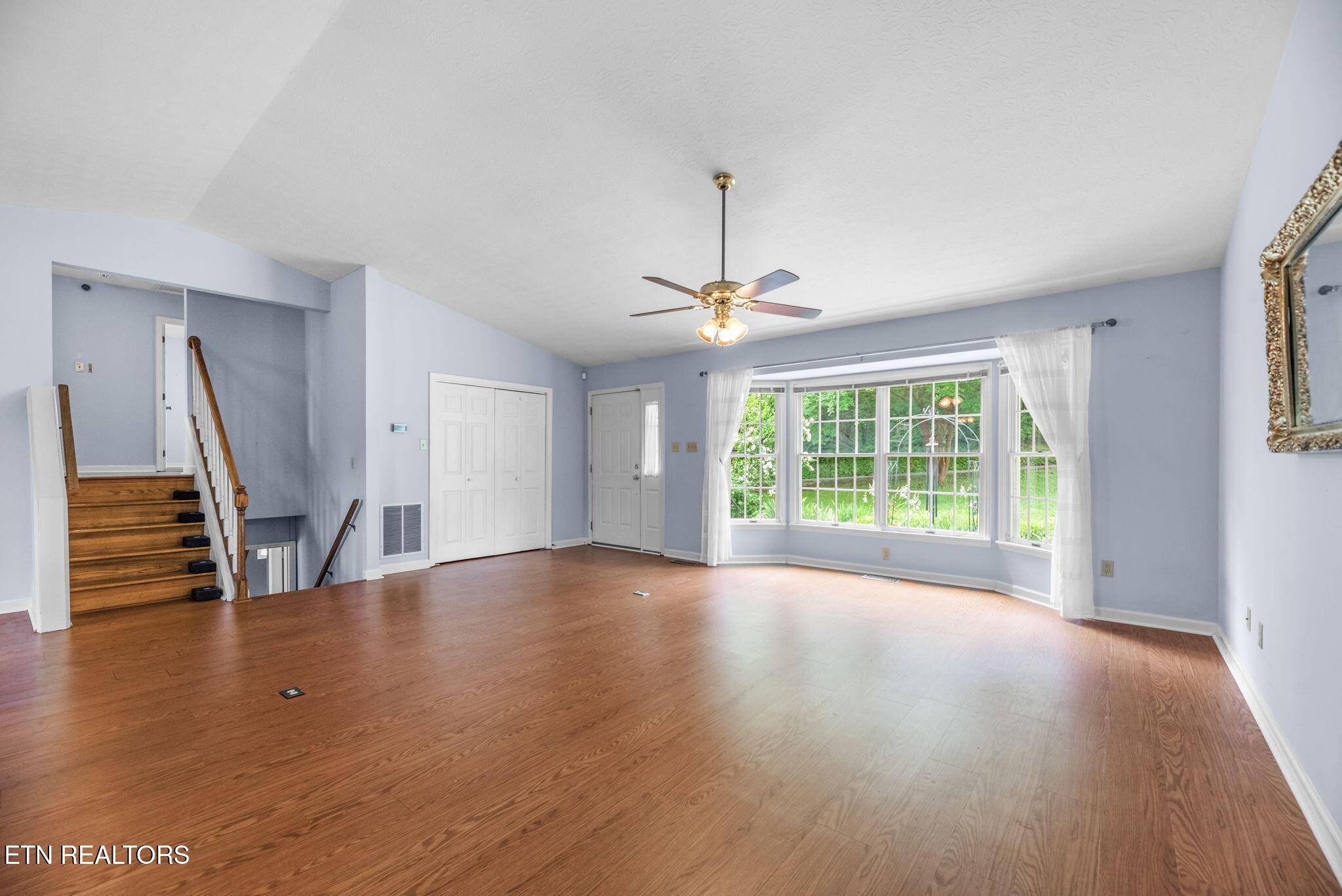 Clinton, TN 37716,512 Farmer Hollow Rd