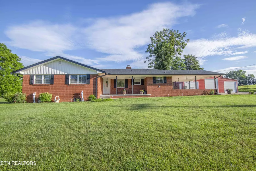 506 Blockhouse Valley Rd, Clinton, TN 37716