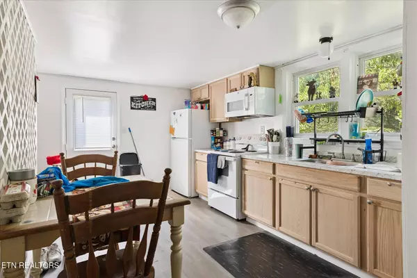 Harriman, TN 37748,722 Sewanee St