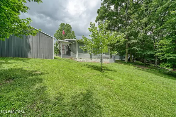 Byrdstown, TN 38549,502 Midnight DR