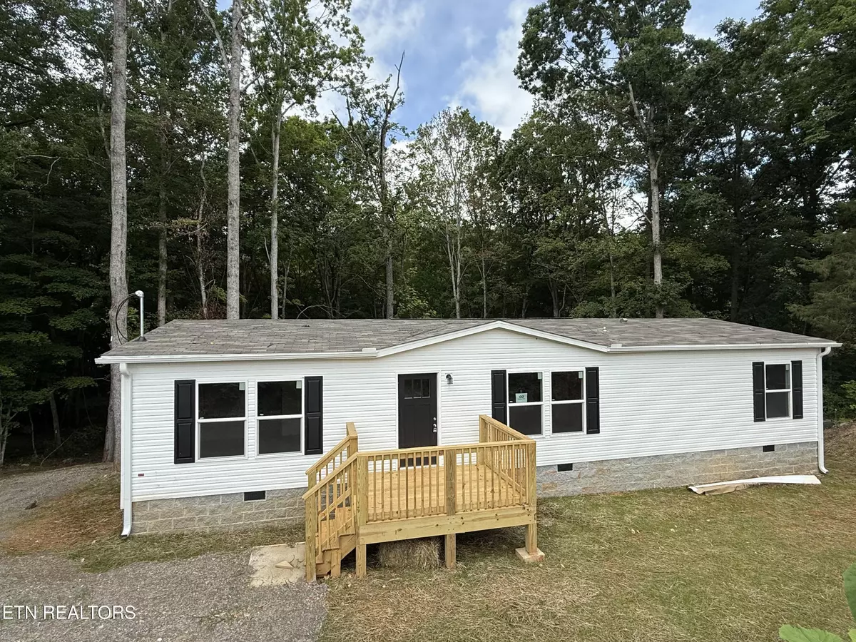 Philadelphia, TN 37846,224 Pattie Gap Rd