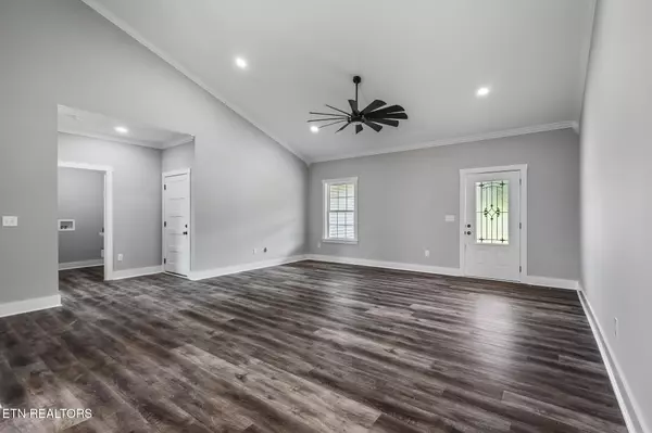 Madisonville, TN 37354,126 Barclay LN