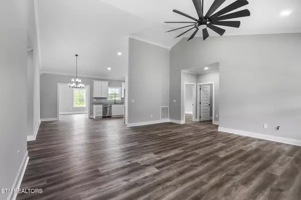 Madisonville, TN 37354,126 Barclay LN