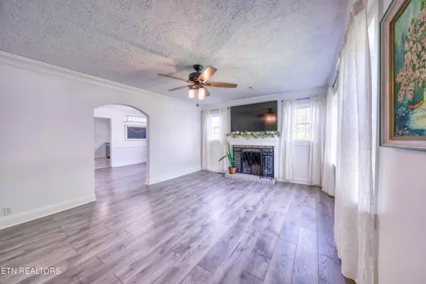 Clinton, TN 37716,313 Edgewood CIR