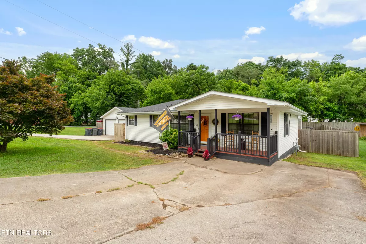 Maryville, TN 37804,2390 Wildwood Rd