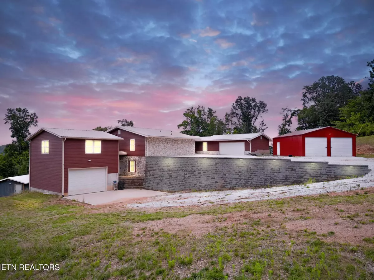 Clinton, TN 37716,716 Skyline DR