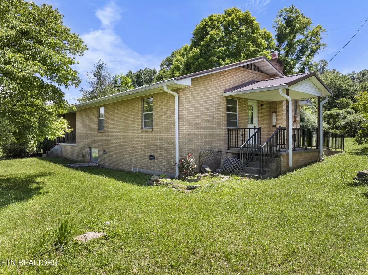 Duff, TN 37729,1584 Hwy 90