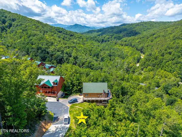 Sevierville, TN 37862,2220 Smoky Overlook Way