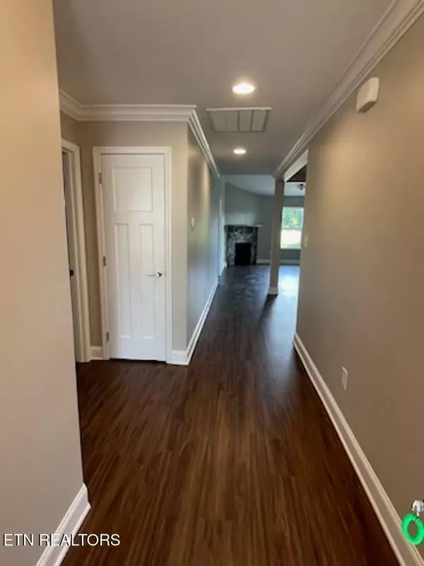 Pigeon Forge, TN 37863,852 Sweetfern LN