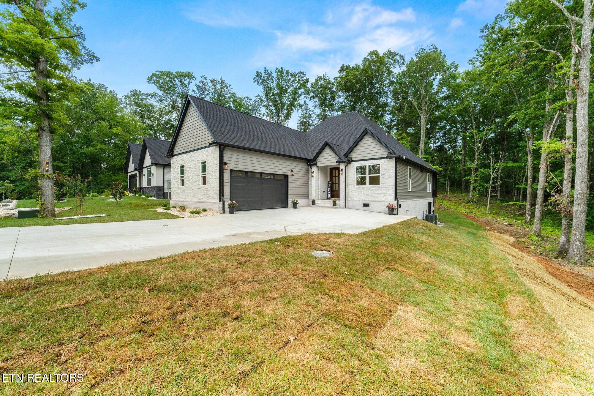 Loudon, TN 37774,256 Elohi WAY