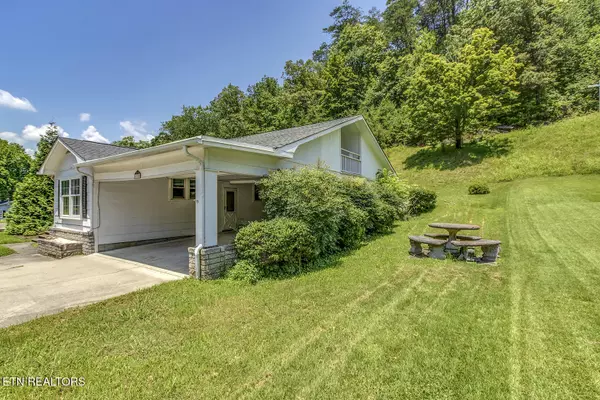 Kingston, TN 37763,610 Race St